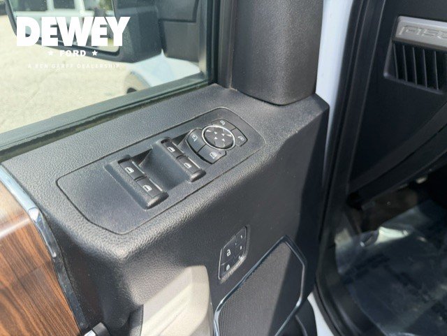Used 2017 Ford F150 Lariat w/ Equipment Group 502A Luxury AWD/4WD image 11