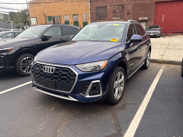 Used 2024 Audi Q5 2.0T Premium Plus w/ Premium Plus Package AWD/4WD image 1