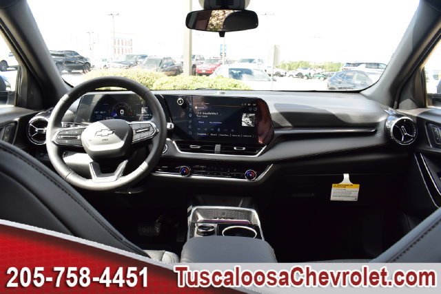 New 2027 Chevrolet Equinox LT w/ Convenience Package II FWD image 3
