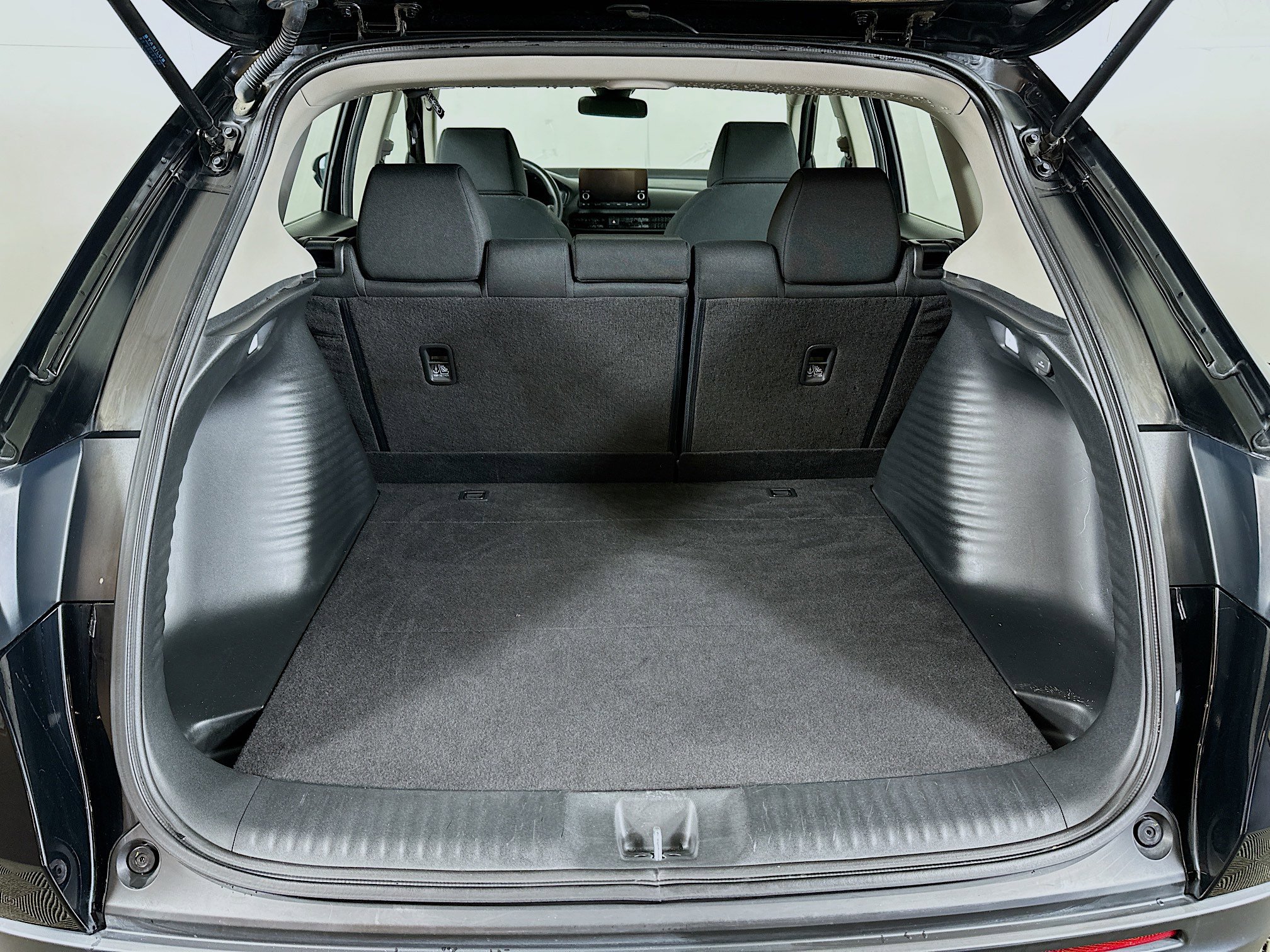 Used 2023 Honda HR-V LX image 24