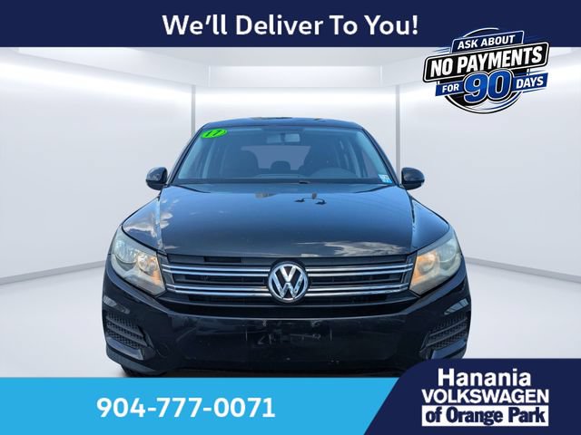 Used 2017 Volkswagen Tiguan Limited w/ Alloy Wheels Package FWD image 8