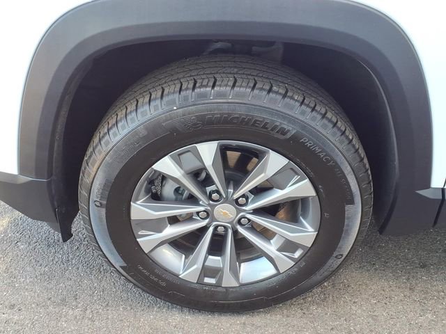 Used 2026 Chevrolet Equinox LT image 8