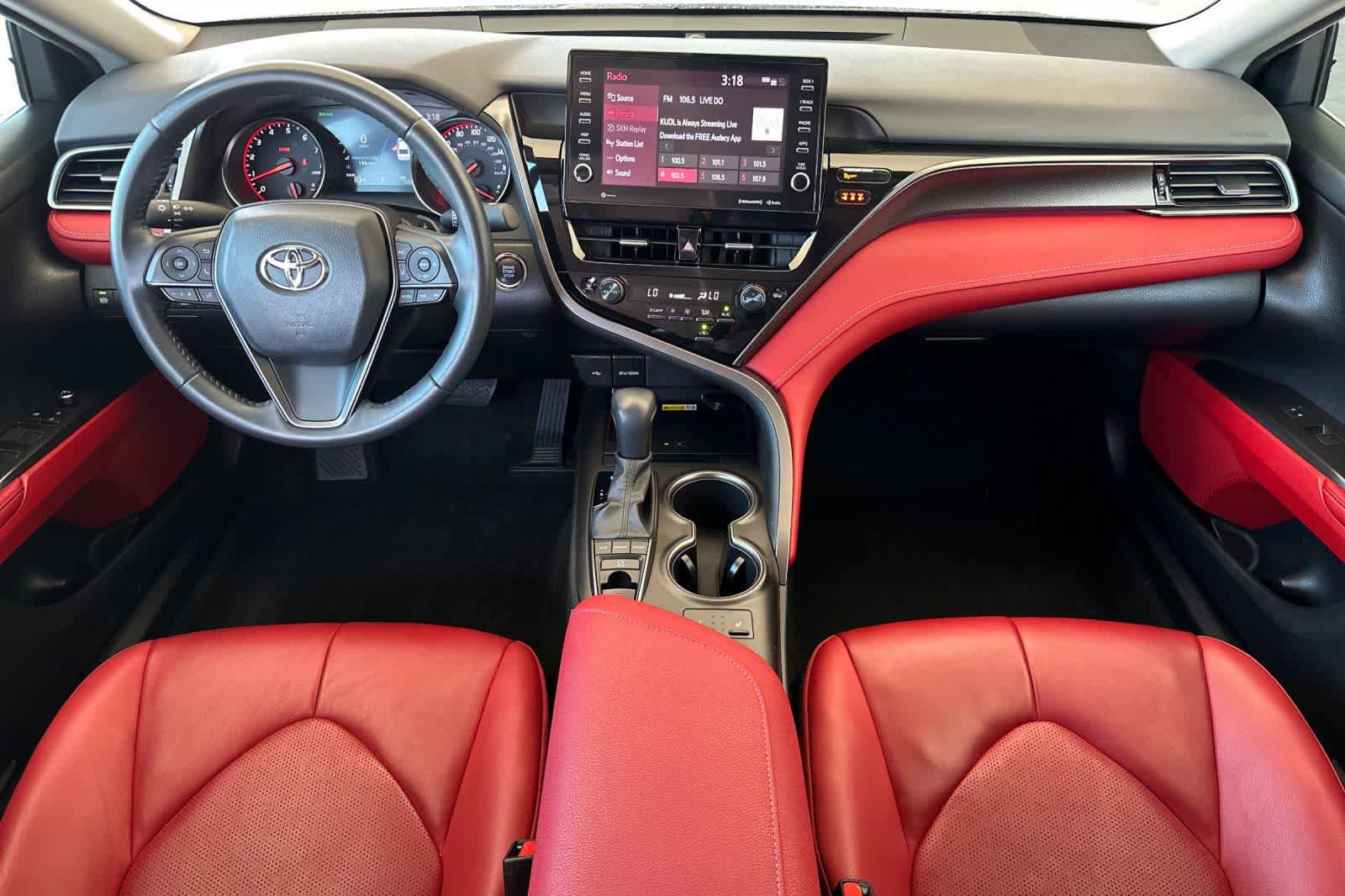 Used 2023 Toyota Camry XSE FWD image 3