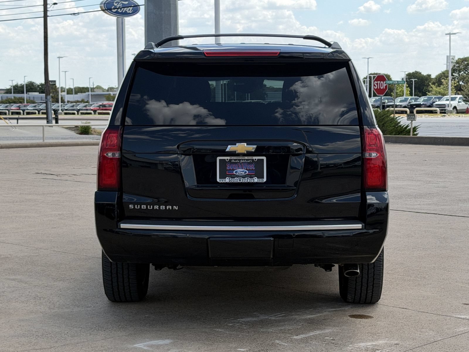 Used 2015 Chevrolet Suburban LTZ AWD/4WD image 5