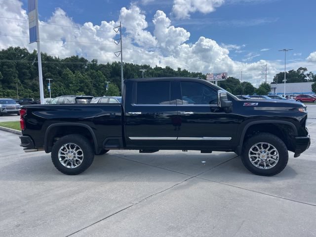 Used 2024 Chevrolet Silverado 2500 LTZ w/ LTZ Plus Package AWD/4WD image 10
