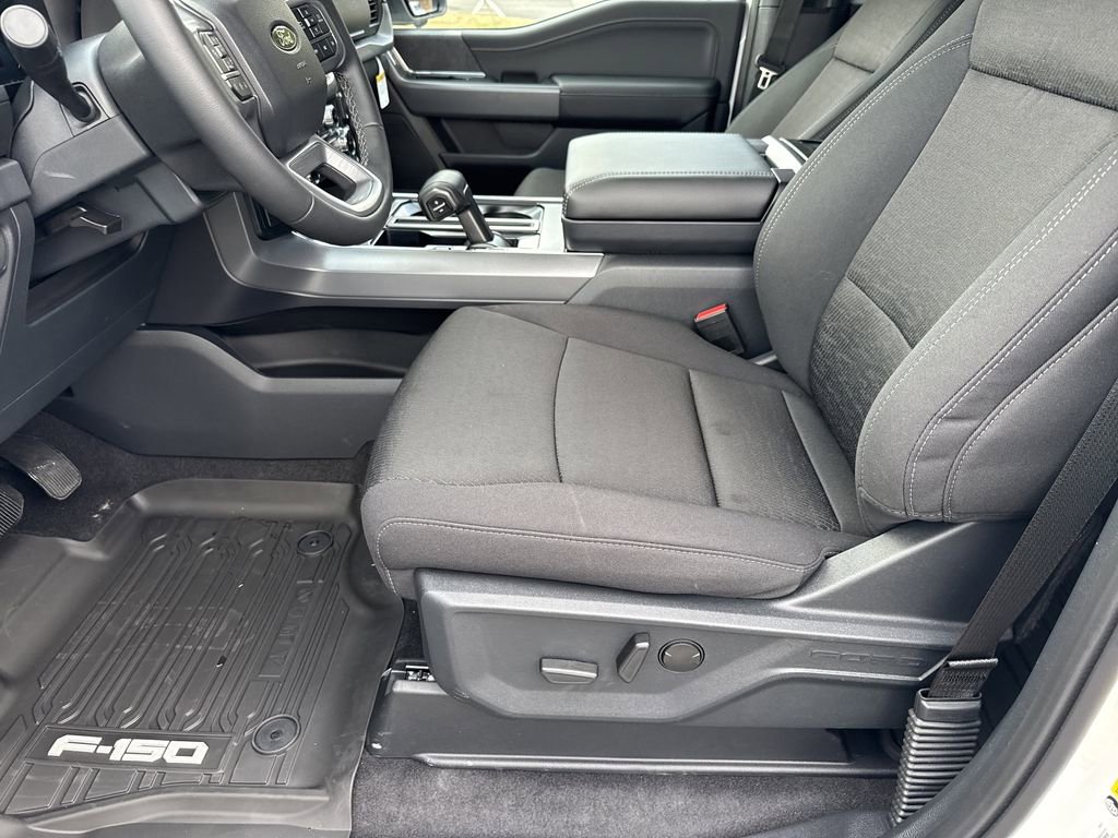 New 2026 Ford F150 XLT w/ Equipment Group 302A MID image 9