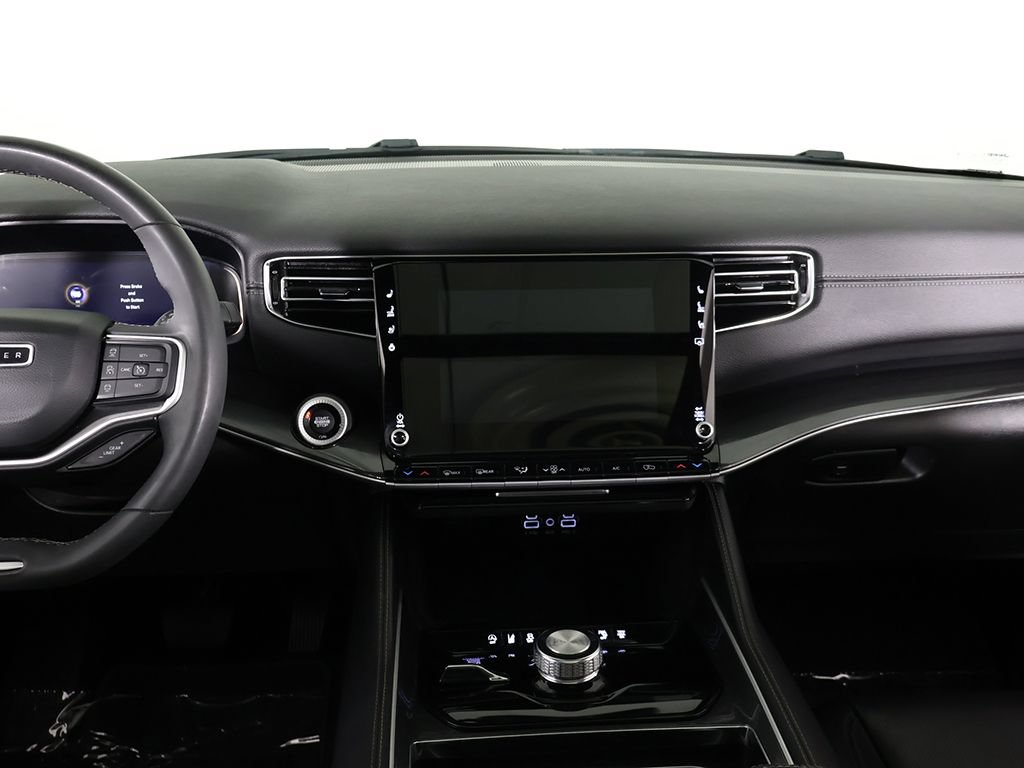 Used 2023 Jeep Wagoneer 4WD w/ Premium Group I image 45
