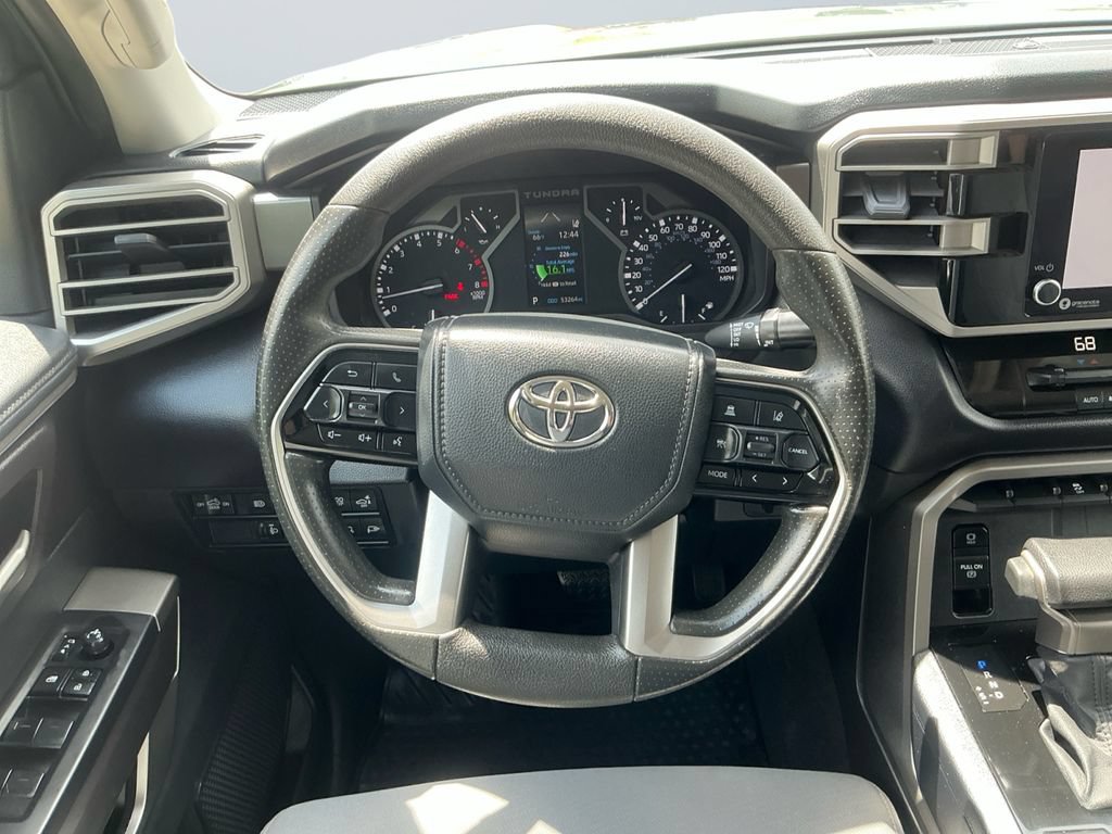 Used 2022 Toyota Tundra SR5 w/ SR5 Convenience Package AWD/4WD image 13