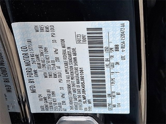 Certified 2025 Lincoln Nautilus Reserve image 25