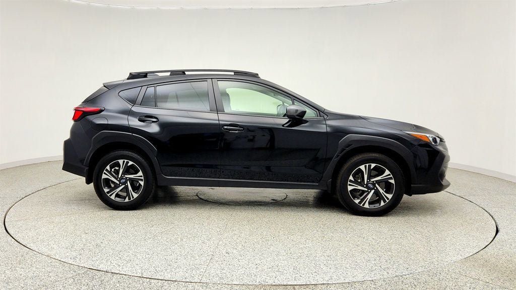 Used 2024 Subaru Crosstrek 2.0i Premium AWD/4WD image 4
