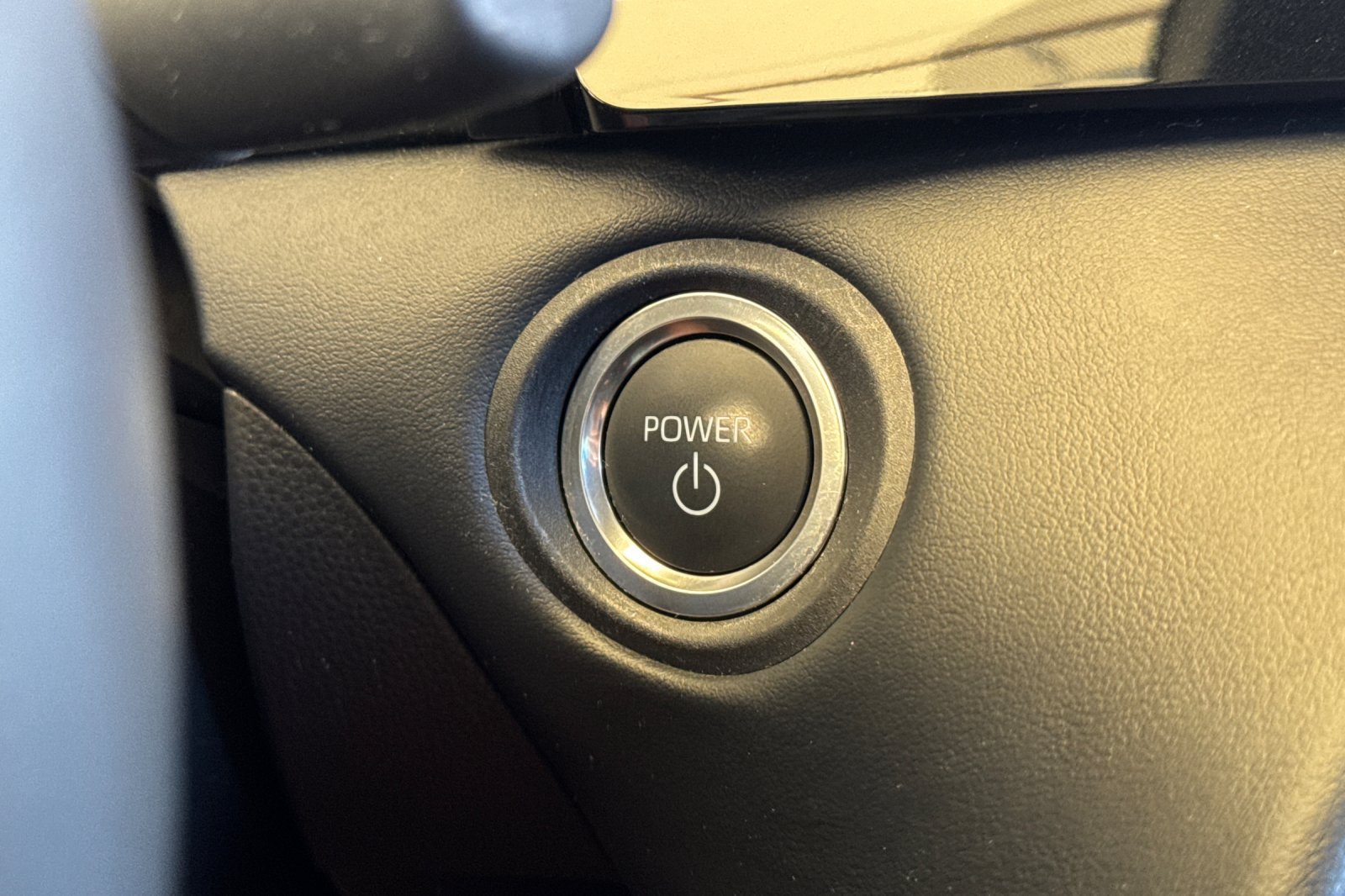 Certified 2025 Toyota Mirai XLE RWD image 26