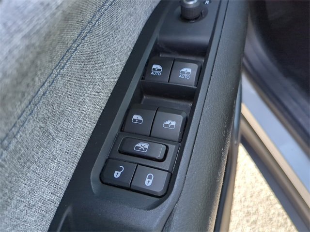 Used 2024 Jeep Compass Latitude image 20