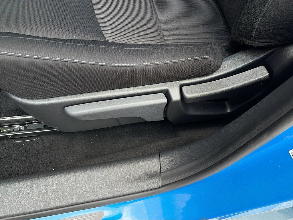 Used 2025 Nissan Sentra SV FWD image 19