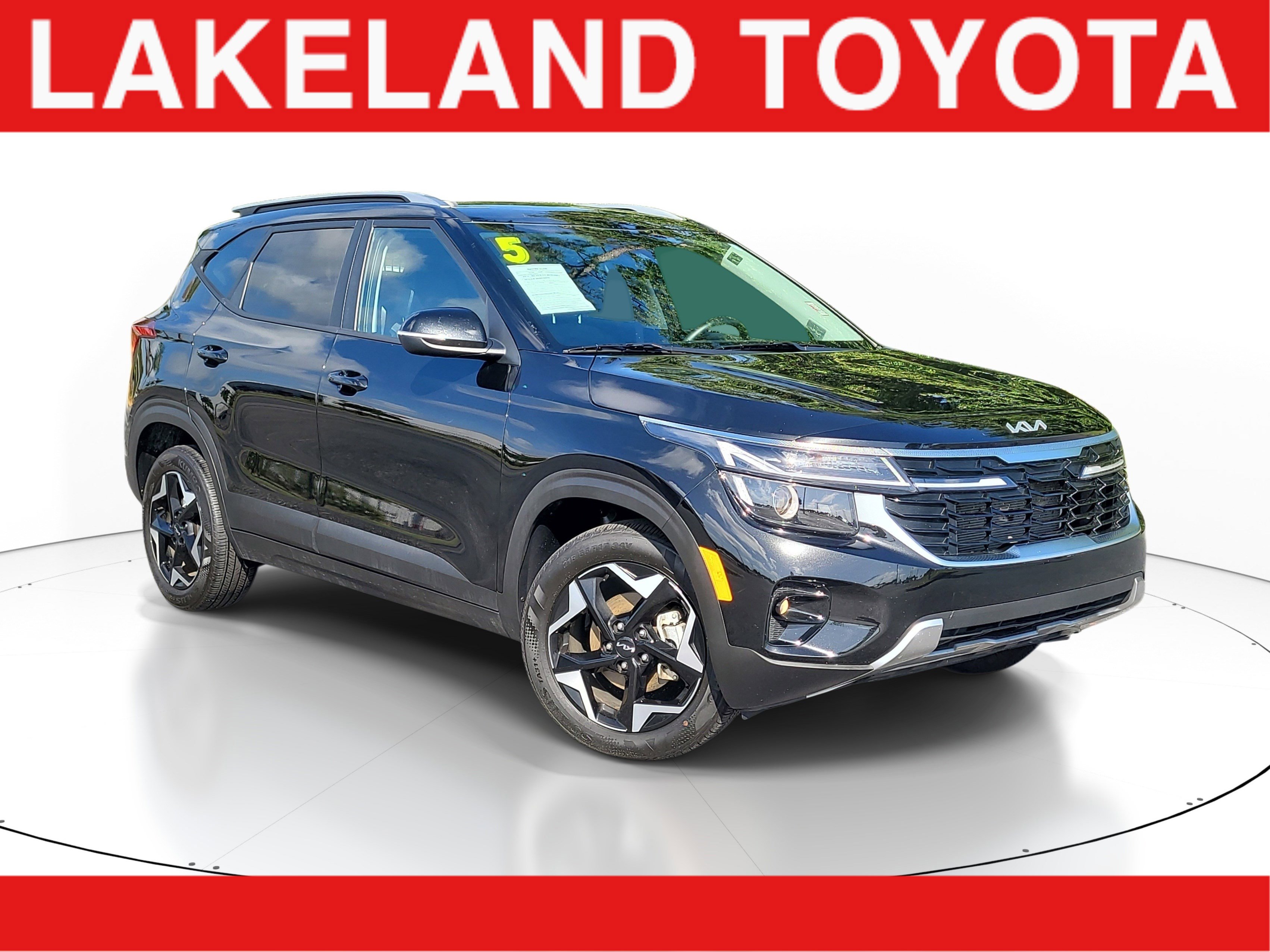 Used 2025 Kia Seltos S image 1