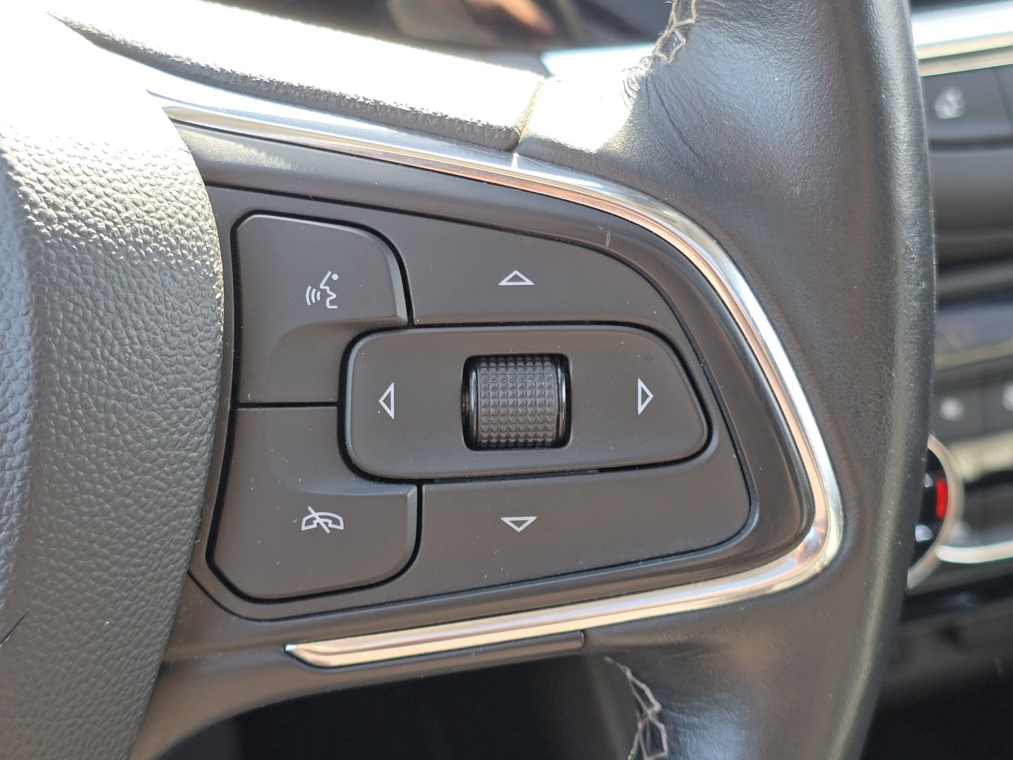 Used 2023 Buick Encore GX Essence w/ Advanced Technology Package image 17