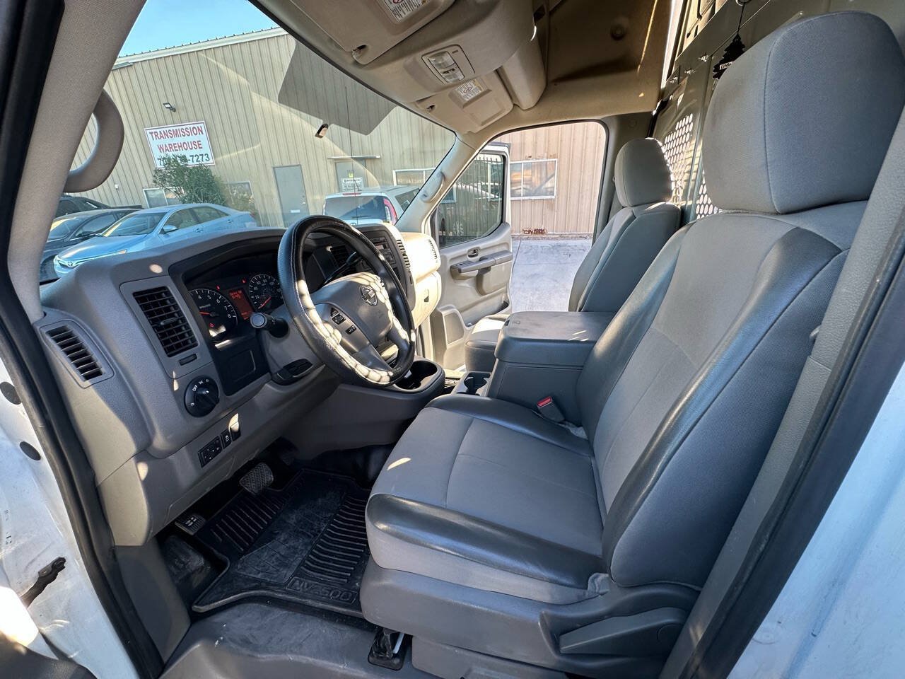 Used 2017 Nissan NV 2500 SV RWD image 10