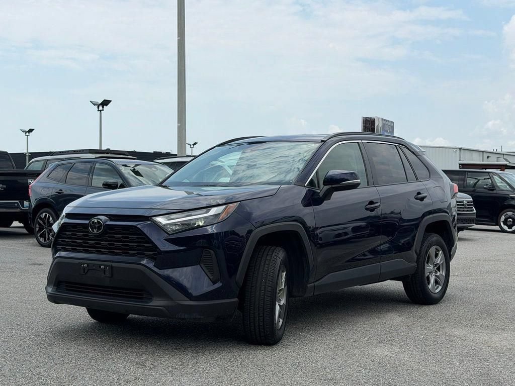Used 2024 Toyota RAV4 XLE FWD image 7