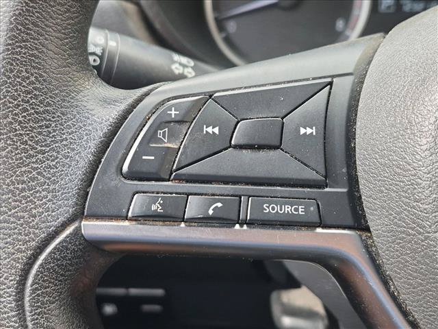 Used 2020 Nissan Versa S FWD image 10