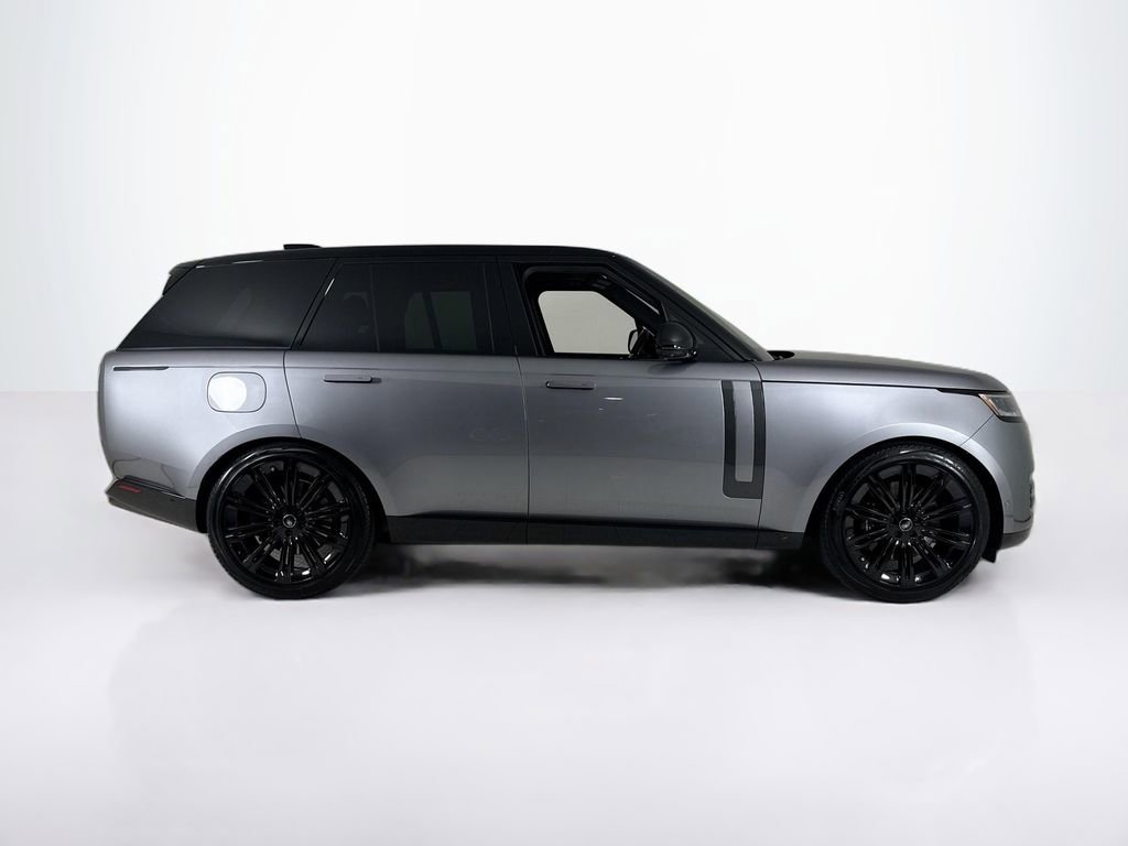 Used 2024 Land Rover Range Rover SE AWD/4WD image 6
