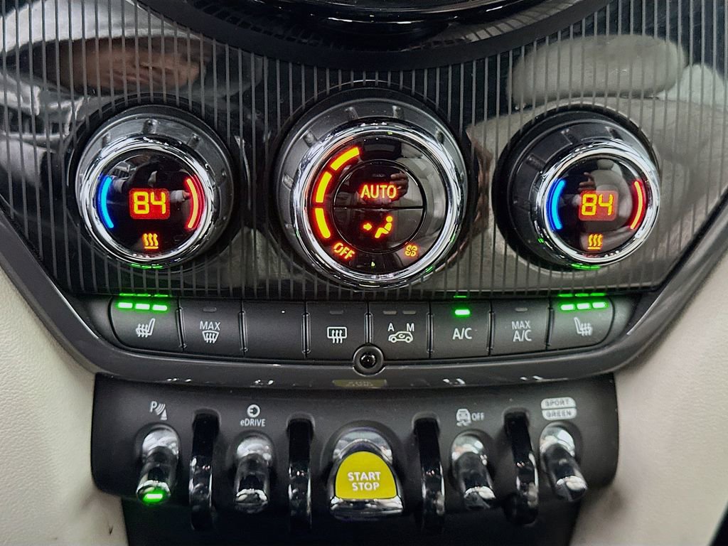 Used 2018 MINI Cooper Countryman SE w/ Premium Package image 16