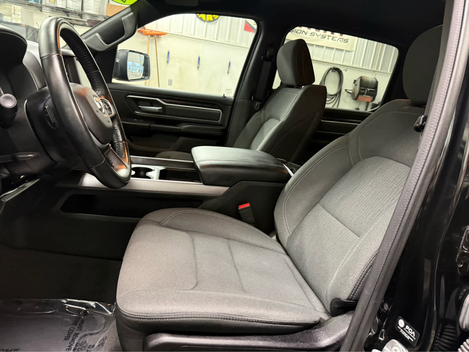 Used 2023 RAM 1500 Big Horn AWD/4WD image 10