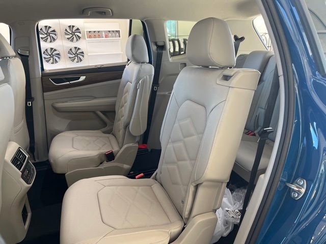 New 2025 Volkswagen Atlas SE image 17