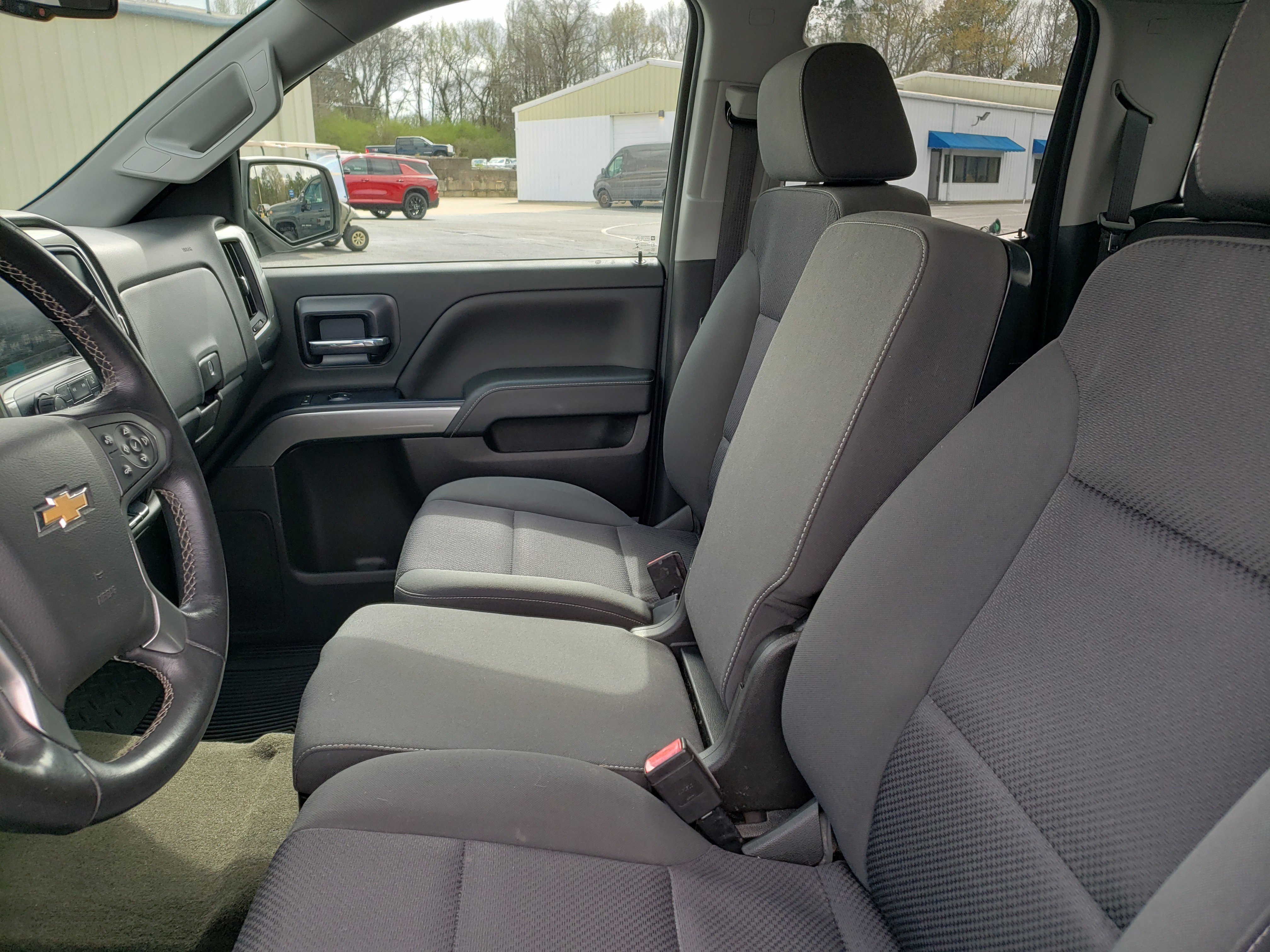 Used 2018 Chevrolet Silverado 1500 LT image 12