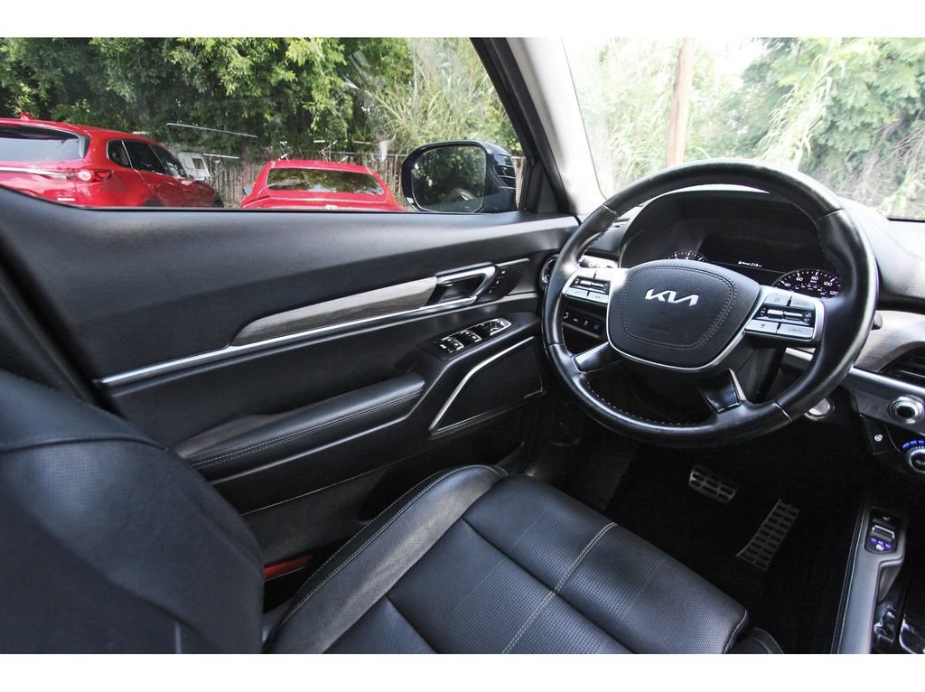 Used 2022 Kia Telluride SX w/ Nightfall Edition Package AWD/4WD image 6