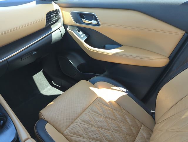 Certified 2021 Nissan Rogue Platinum image 29