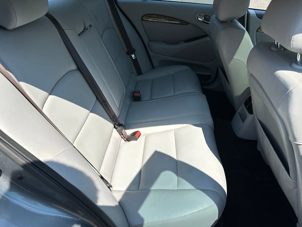 Used 2005 Jaguar S-TYPE R image 21