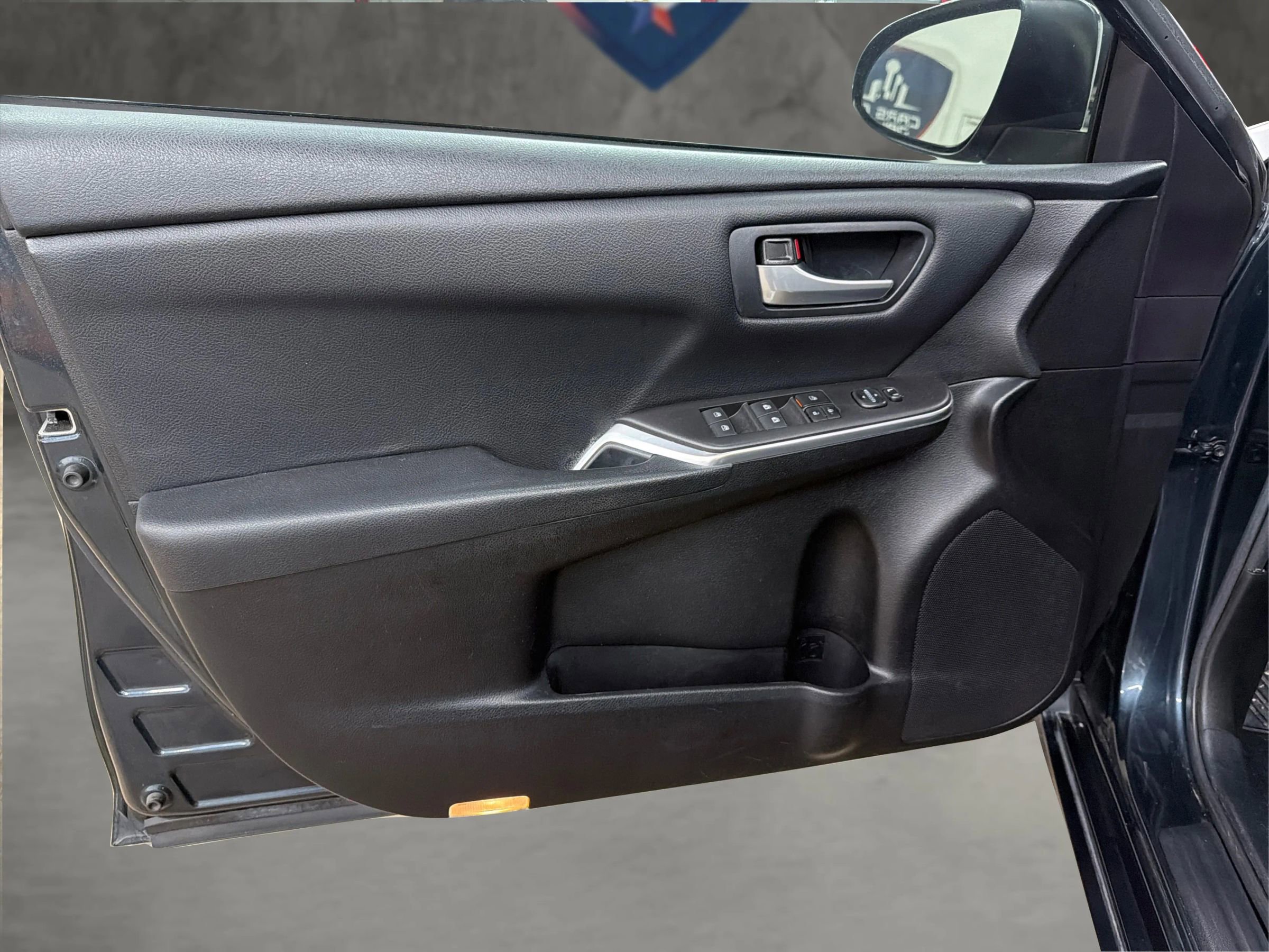 Used 2017 Toyota Camry LE image 34