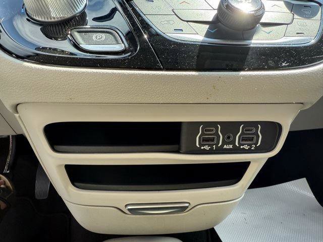 Used 2021 Chrysler Voyager L image 14