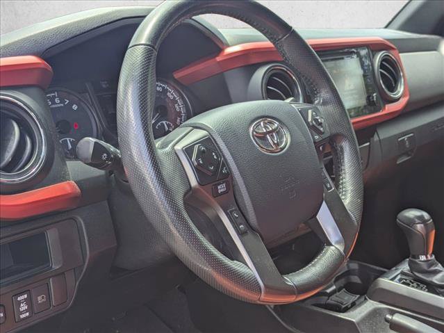 Used 2019 Toyota Tacoma TRD Sport AWD/4WD image 9