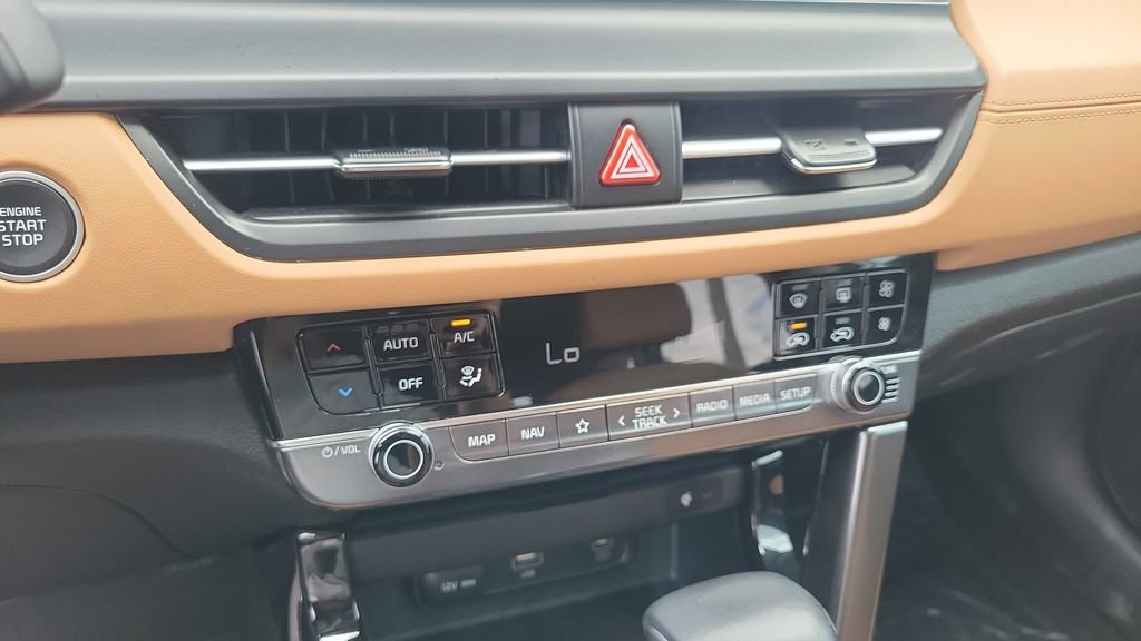 Used 2024 Kia Seltos EX FWD image 15