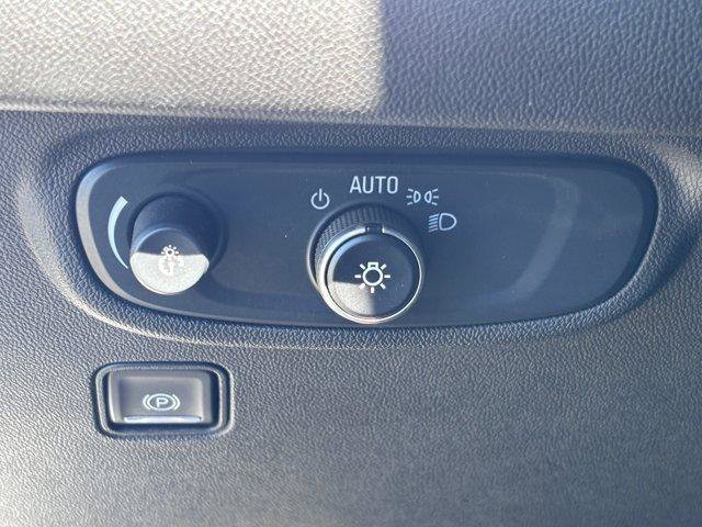 Used 2024 GMC Terrain SLE FWD image 19