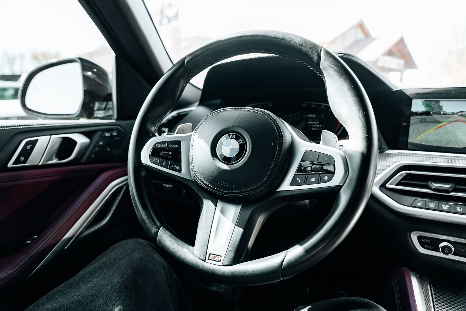Used 2022 BMW X6 xDrive40i w/ M Sport Package image 26