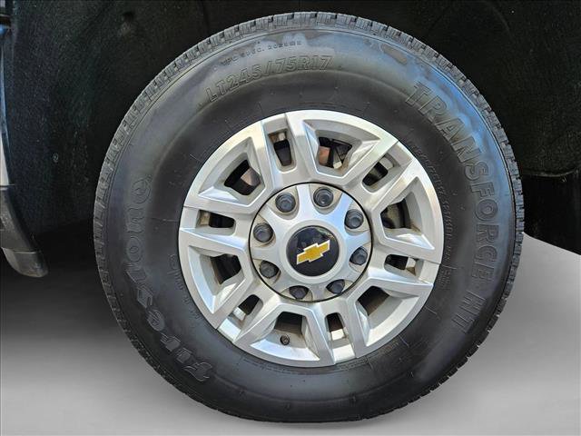 Used 2024 Chevrolet Silverado 2500 LT w/ Convenience Package image 19