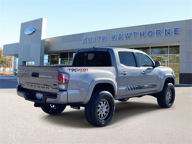 Used 2021 Toyota Tacoma TRD Sport w/ Technology Package image 6