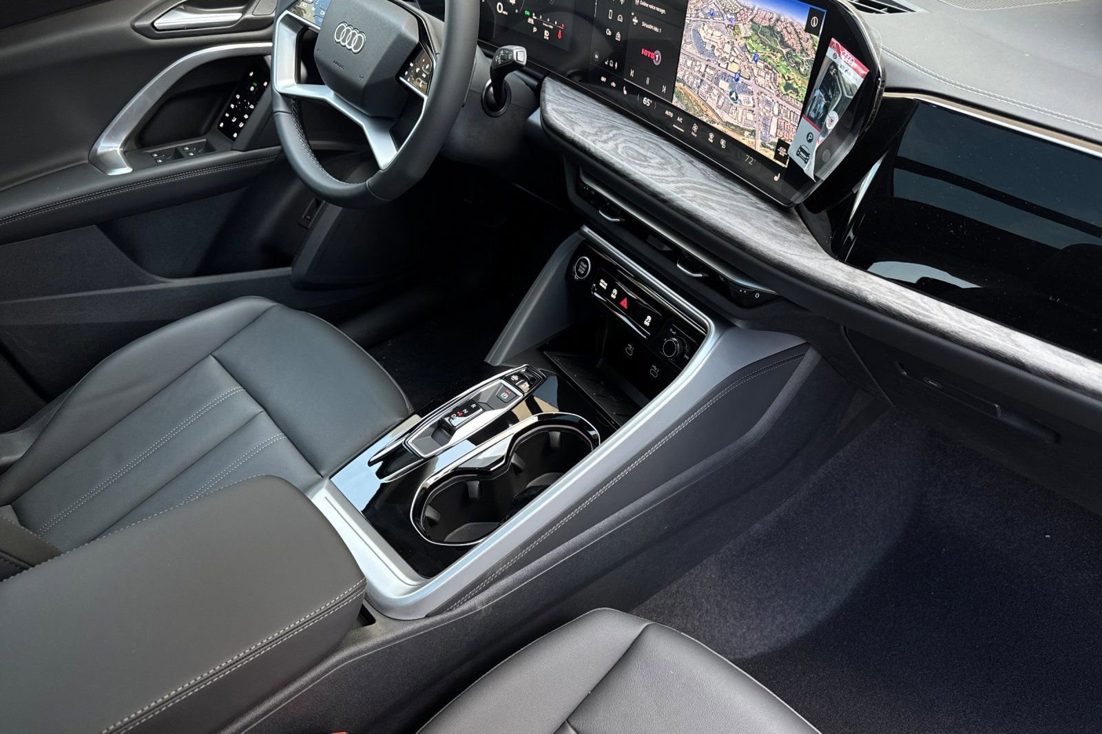 New 2025 Audi Q5 Premium image 13