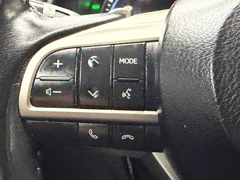 Used 2022 Lexus RX 450h AWD w/ Premium Package image 29