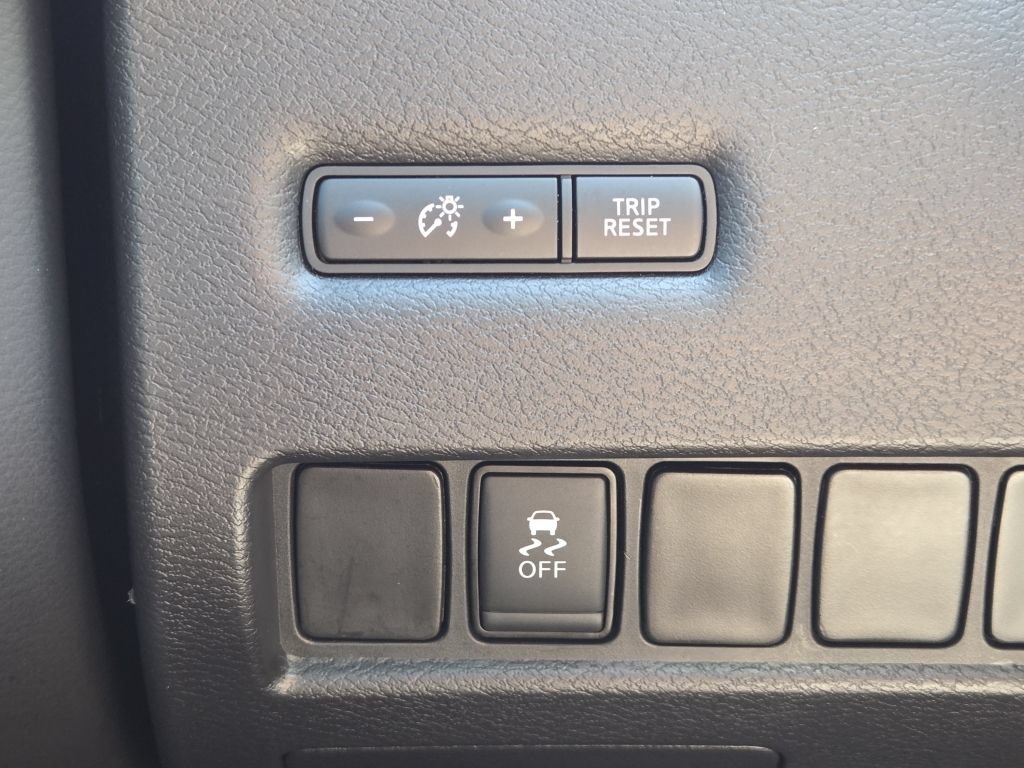 Used 2020 Nissan Murano S AWD/4WD image 10