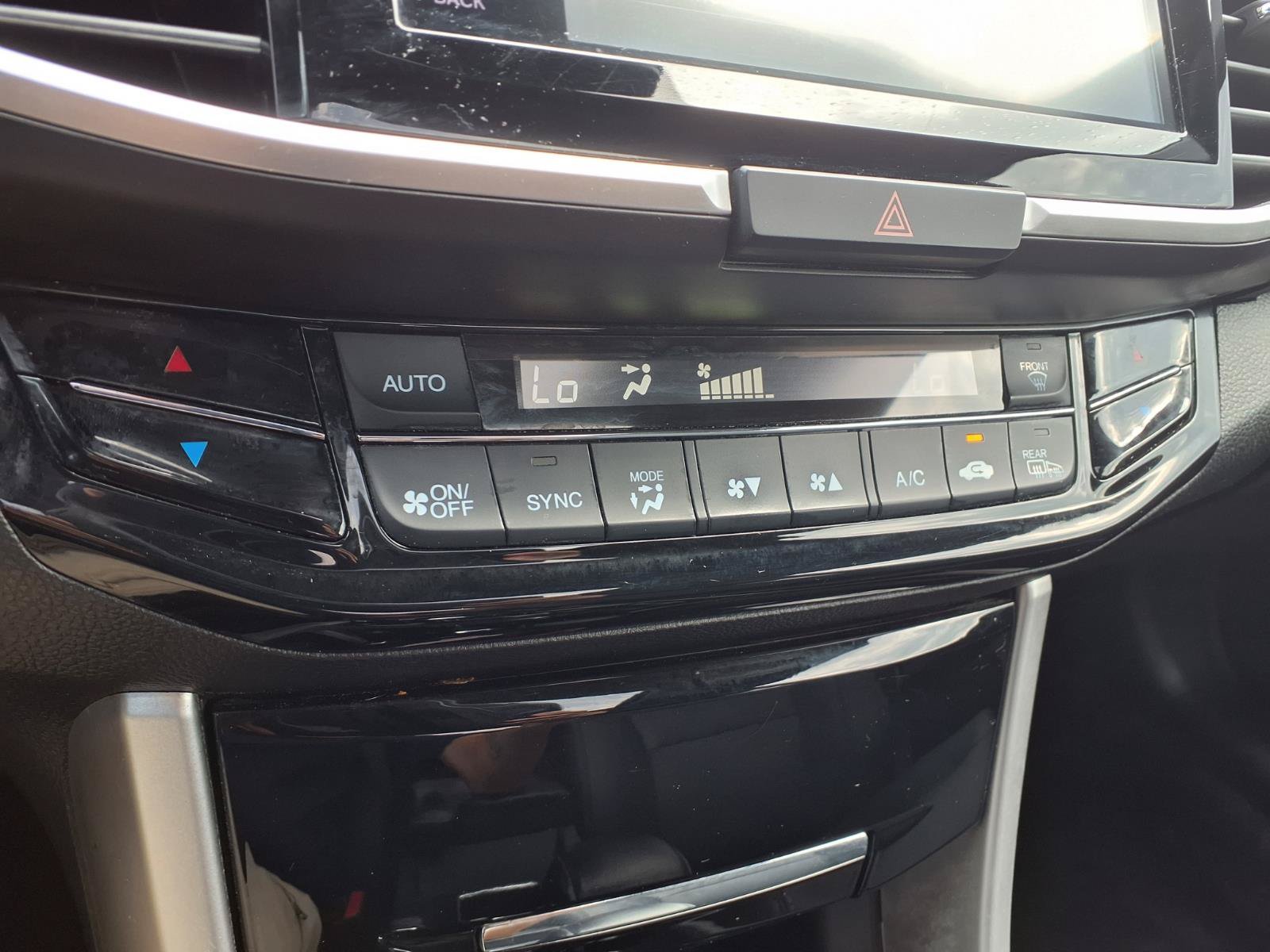 Used 2016 Honda Accord EX-L image 9