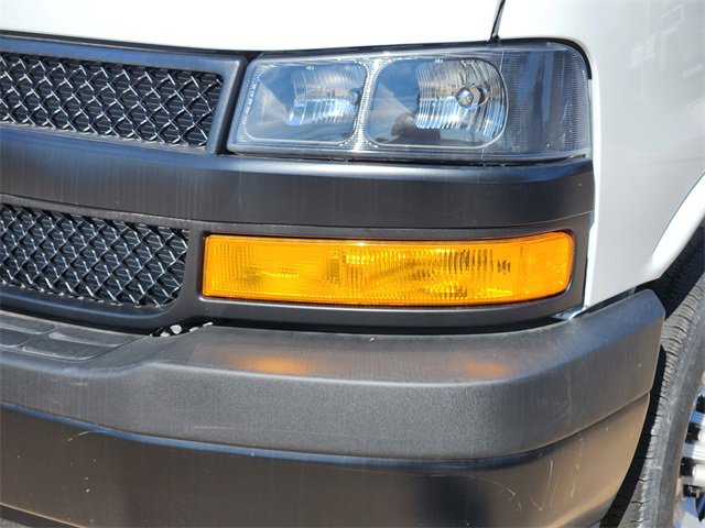 New 2025 Chevrolet Express 2500 w/ Safety Package RWD image 15