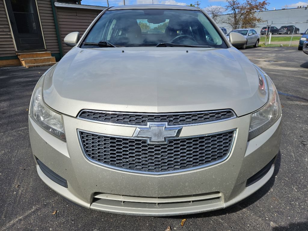 Used 2014 Chevrolet Cruze LT FWD image 4