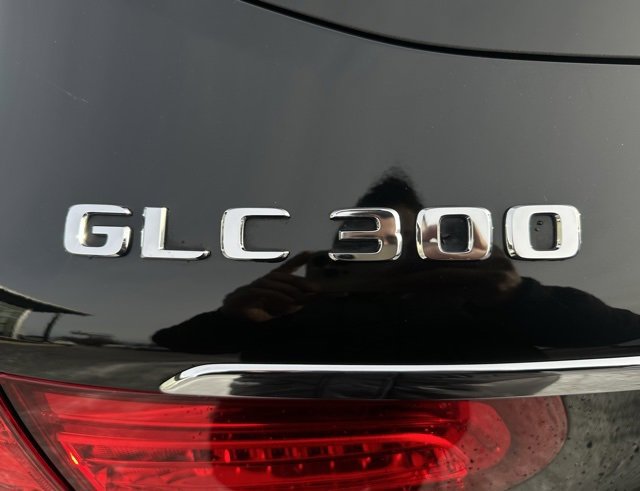 Used 2019 Mercedes-Benz GLC 300 4MATIC image 8