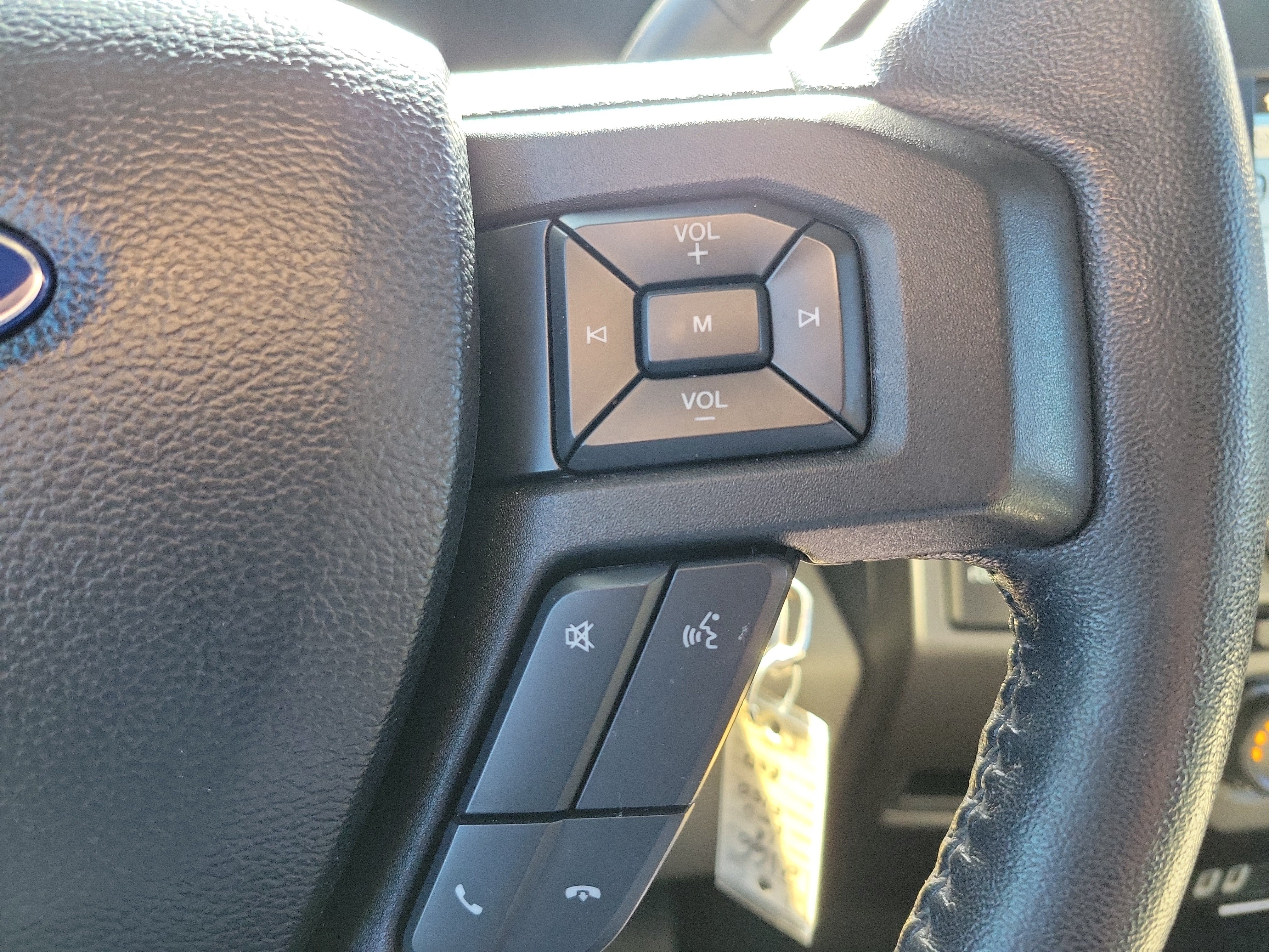 Used 2018 Ford F150 XLT w/ Equipment Group 302A Luxury AWD/4WD image 18