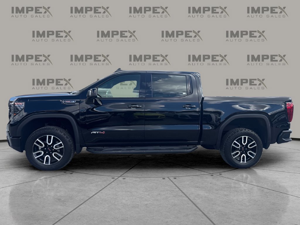 Used 2024 GMC Sierra 1500 AT4 w/ Technology Package AWD/4WD image 2