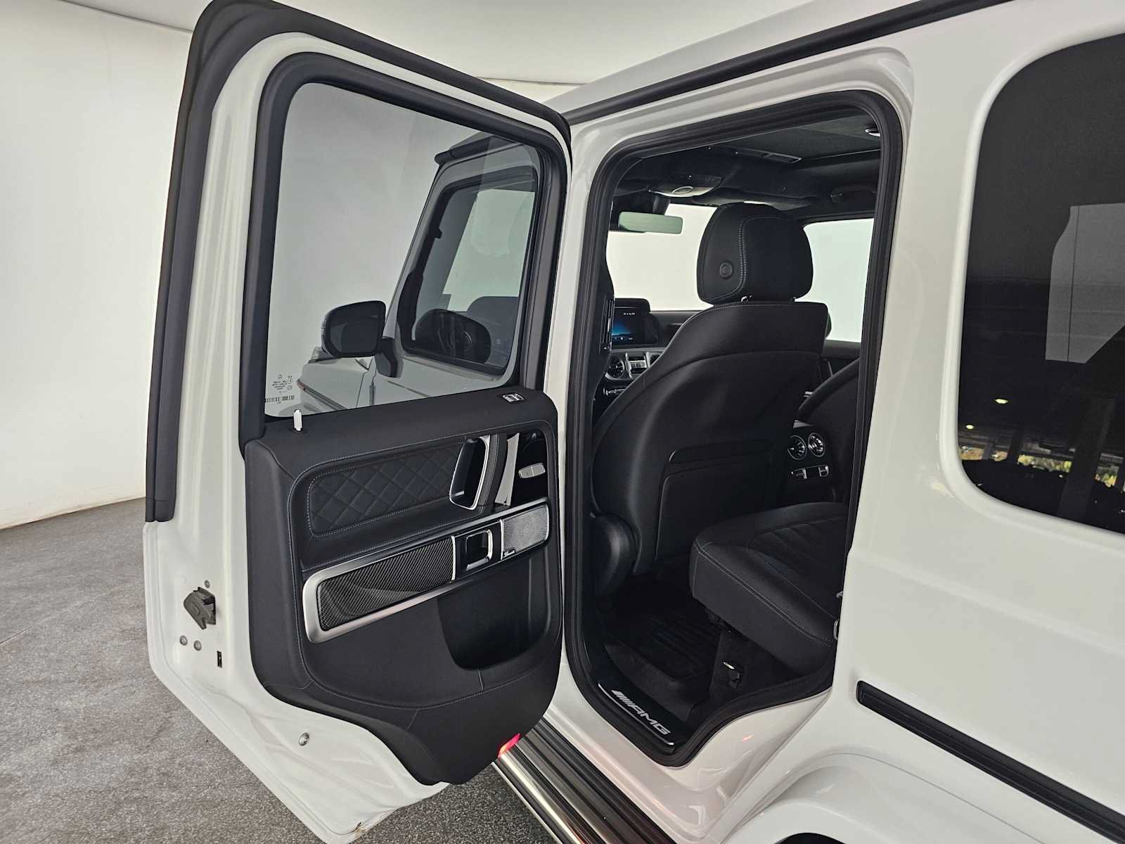 Used 2025 Mercedes-Benz G 63 AMG 4MATIC image 15
