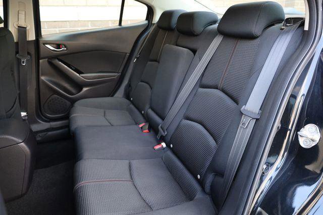 Used 2017 MAZDA MAZDA3 Sport w/ Preferred Equipment Package FWD image 18