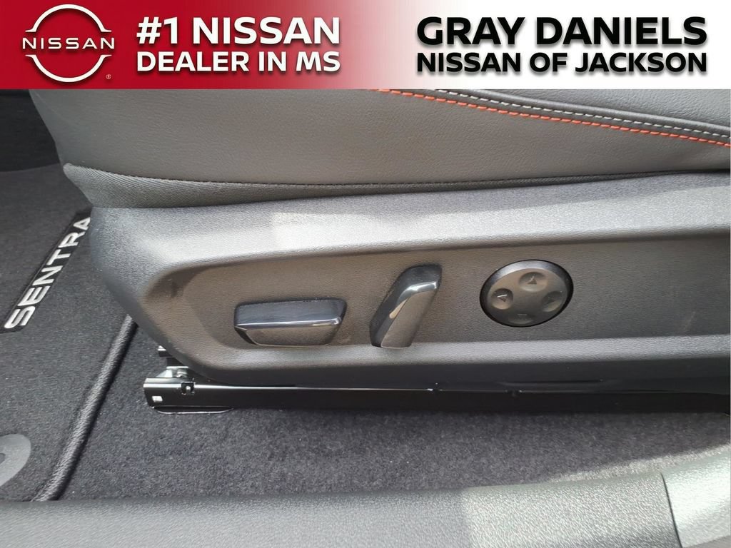 New 2026 Nissan Sentra SR w/ SR Premium Package FWD image 11